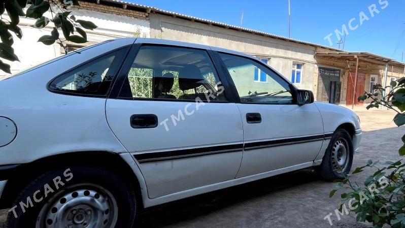 Opel Vectra 1992 - 23 000 TMT - Дашогуз - img 3