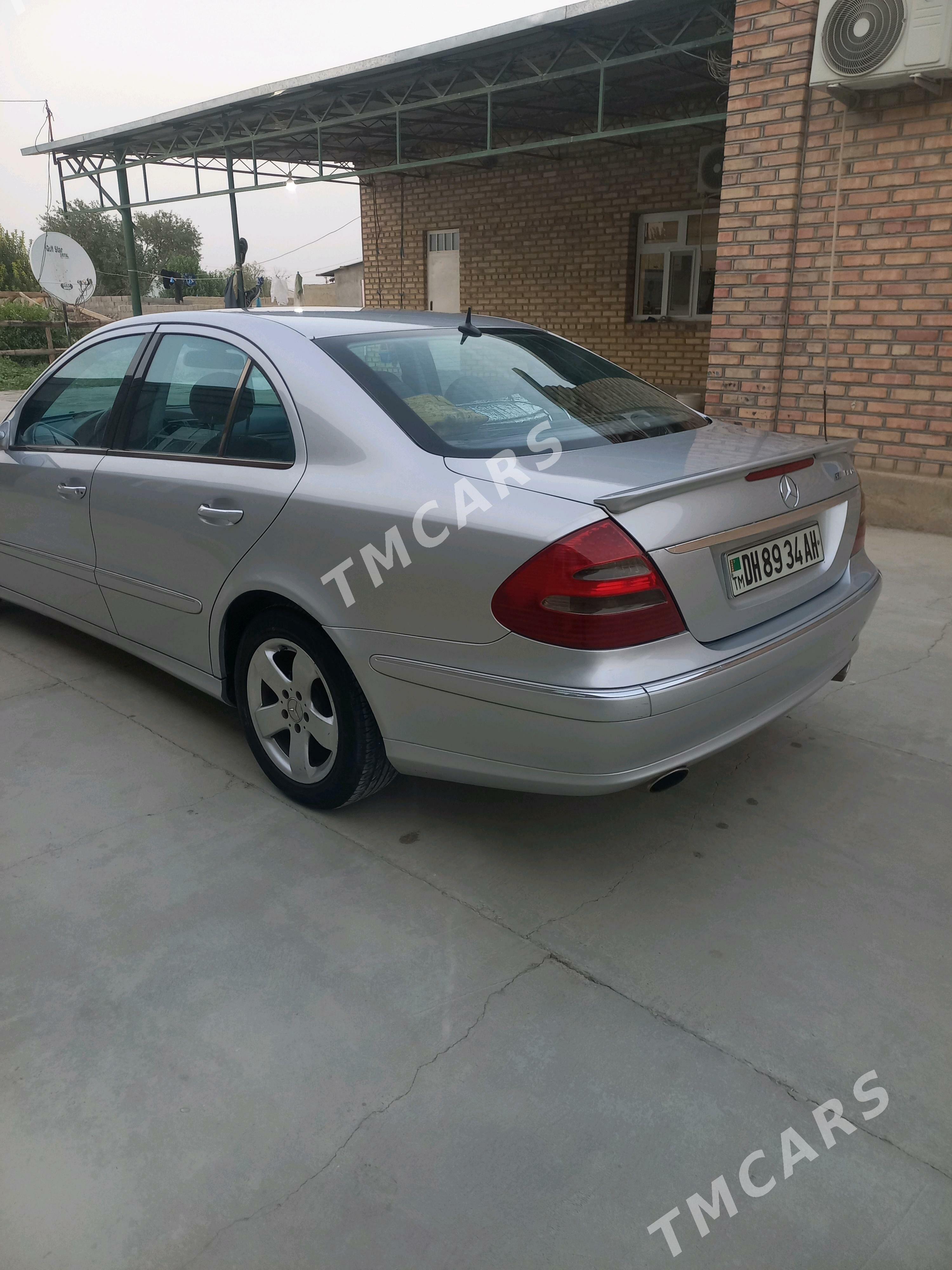 Mercedes-Benz E320 2002 - 149 000 TMT - Bäherden - img 6