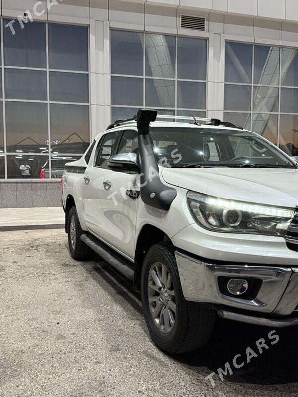 Toyota Hilux 2017 - 520 000 TMT - Туркменабат - img 2