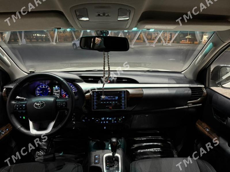Toyota Hilux 2017 - 520 000 TMT - Туркменабат - img 9