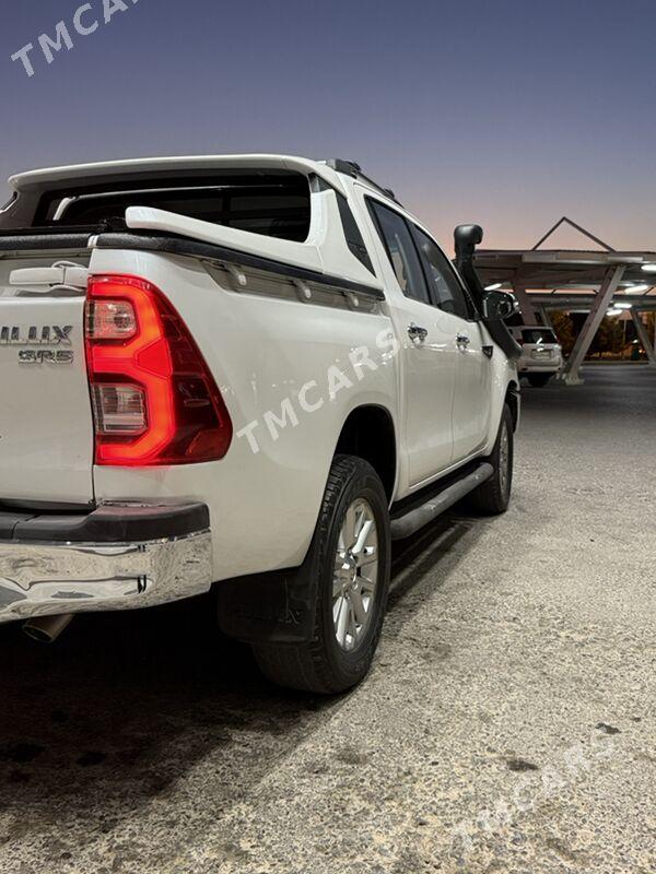 Toyota Hilux 2017 - 520 000 TMT - Туркменабат - img 5