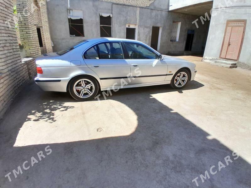 BMW 528 2000 - 75 000 TMT - Туркменабат - img 2