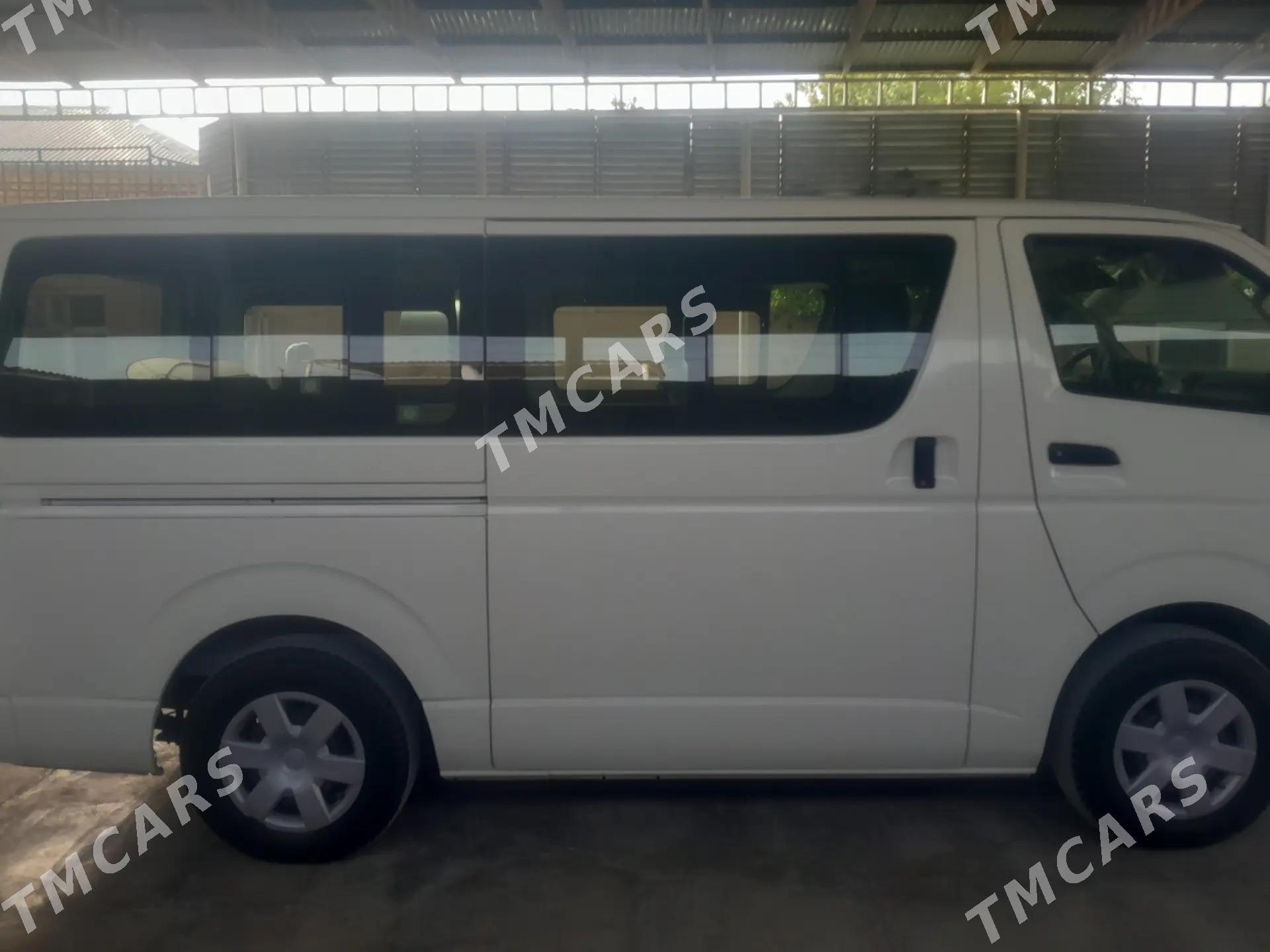 Toyota Hiace 2015 - 450 000 TMT - Bäherden - img 2