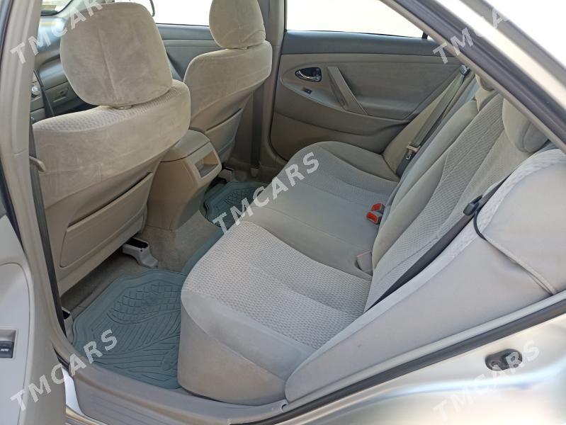 Toyota Camry 2010 - 200 000 TMT - Мары - img 2