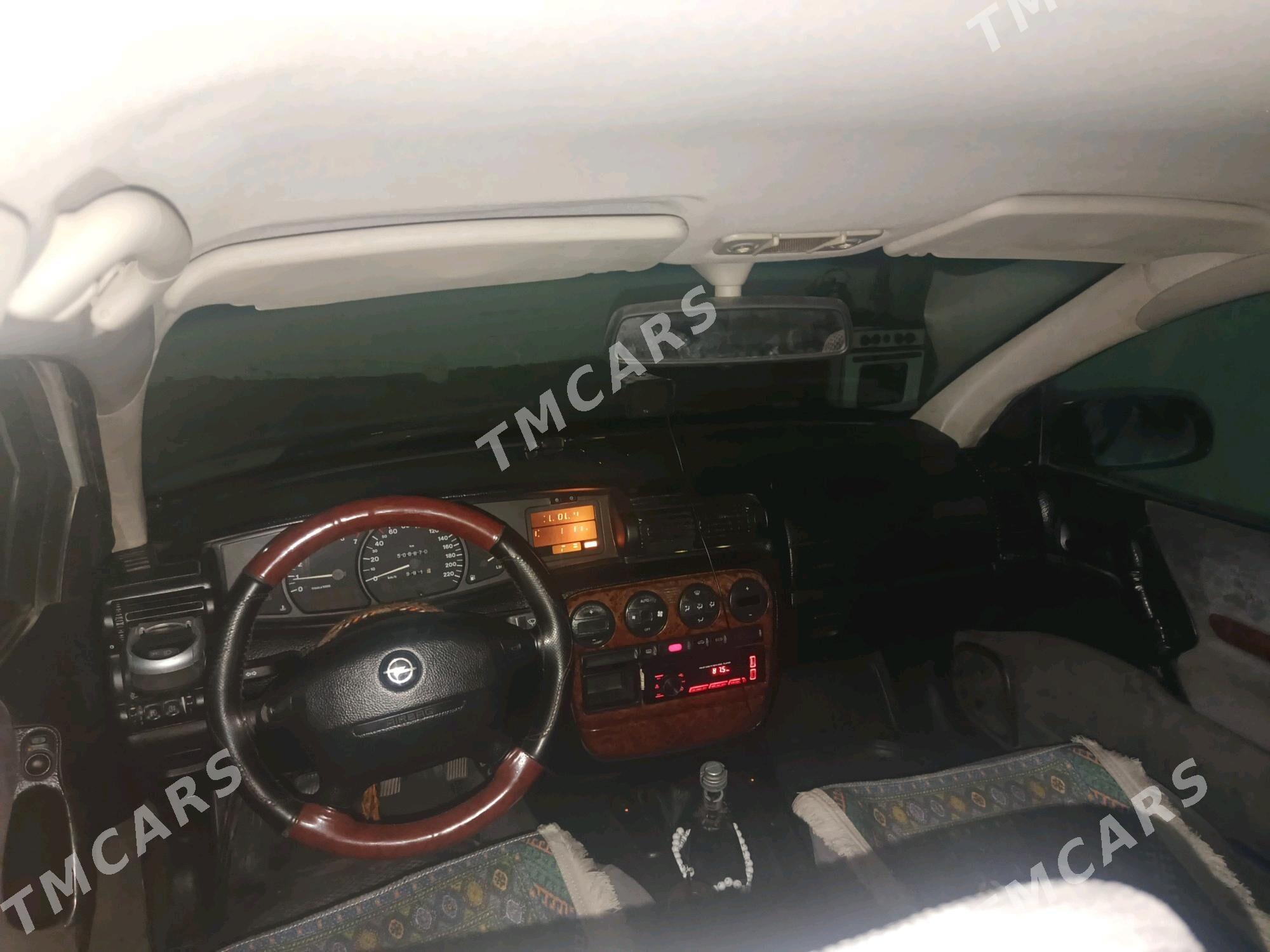 Opel Omega 1995 - 35 000 TMT - Bäherden - img 7
