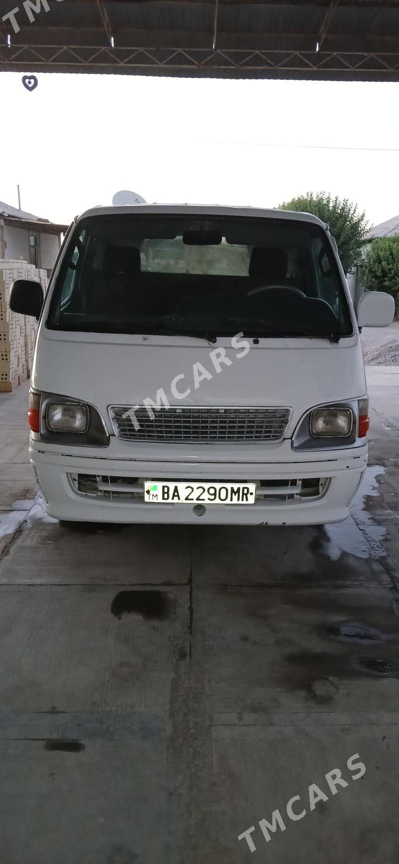 Toyota Hiace 2000 - 90 000 TMT - Векильбазар - img 3