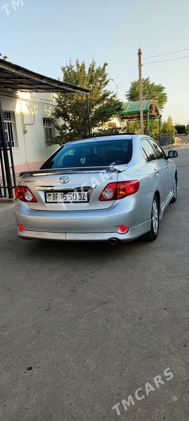 Toyota Corolla 2010 - 160 000 TMT - Дашогуз - img 5