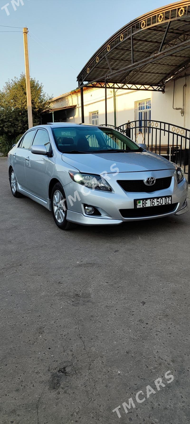 Toyota Corolla 2010 - 160 000 TMT - Дашогуз - img 4