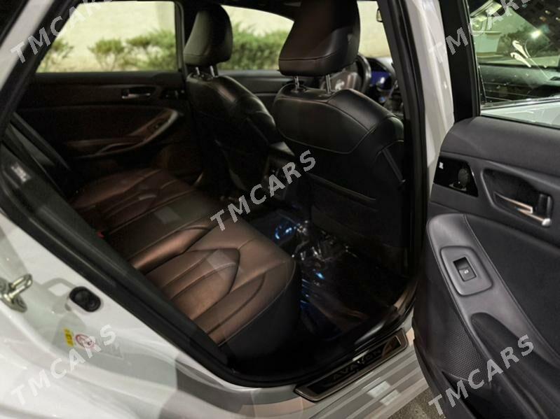 Toyota Avalon 2019 - 447 000 TMT - ул. Подвойского (Битарап Туркменистан шаёлы) - img 1