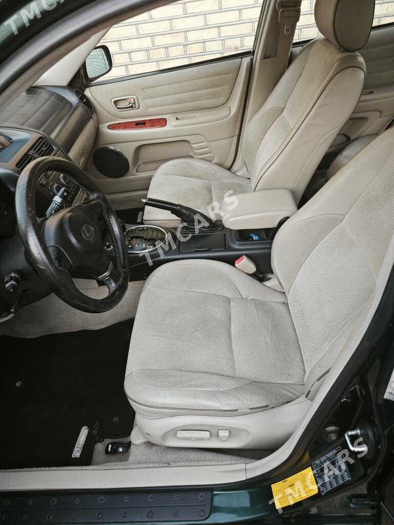Lexus IS 2002 - 220 000 TMT - Мары - img 3