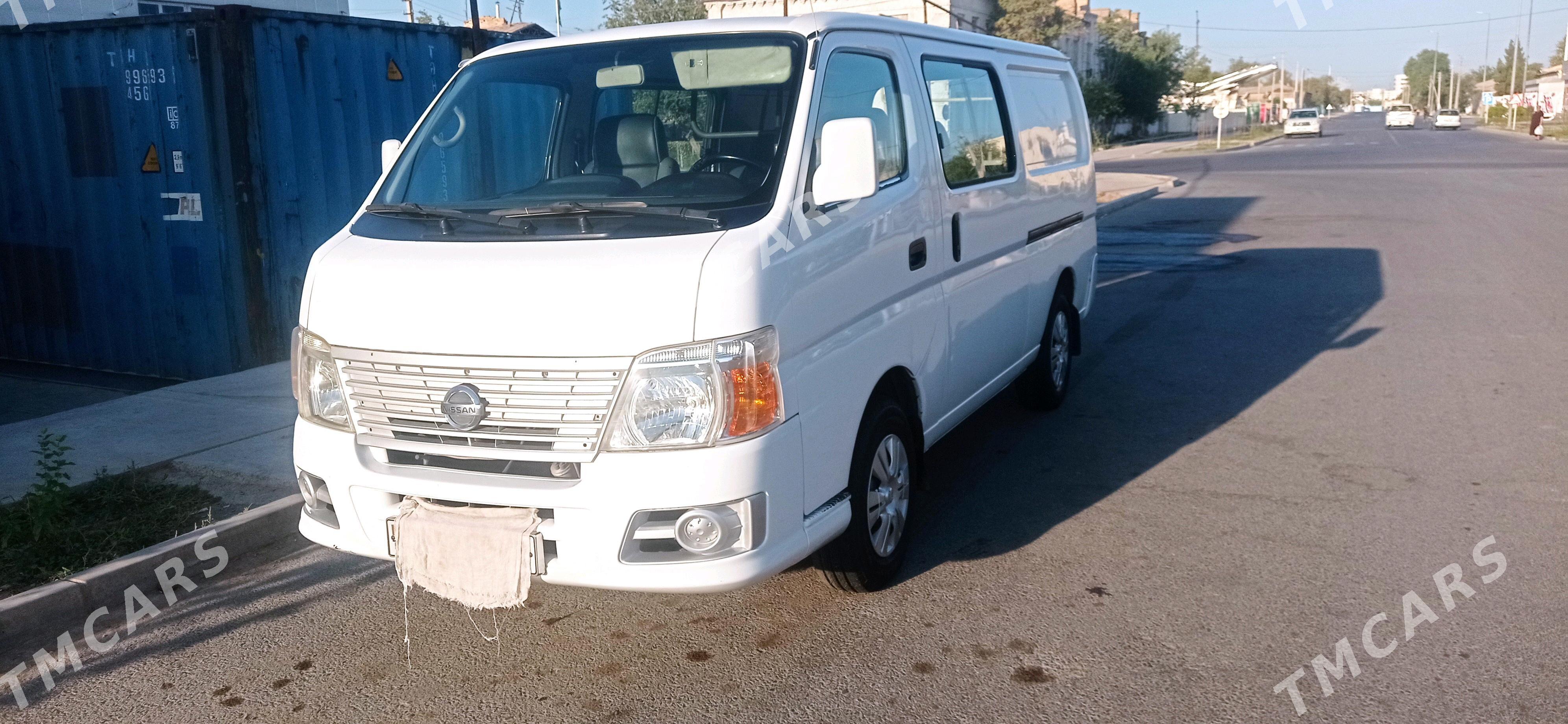 Nissan Urvan 2010 - 170 000 TMT - Мары - img 5