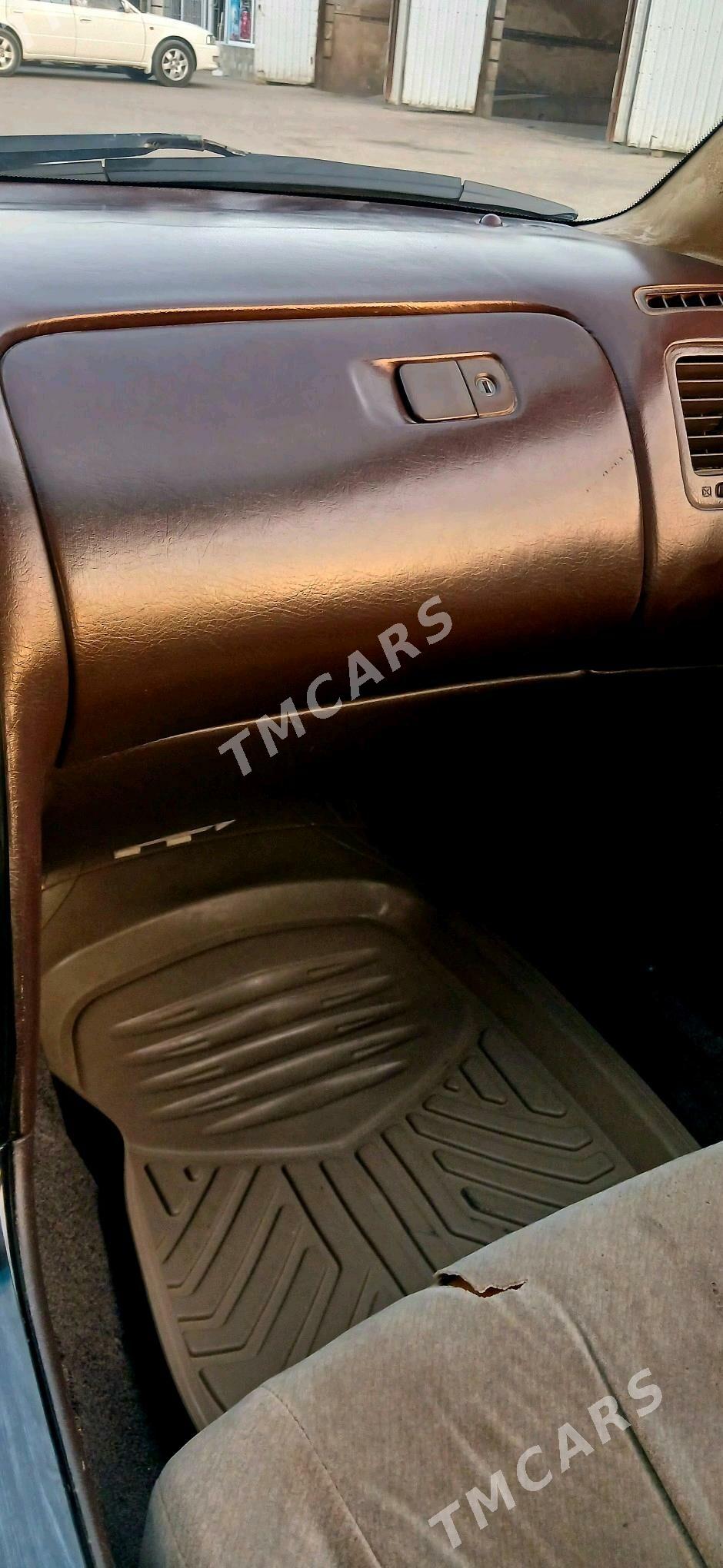 Toyota Mark II 1995 - 52 000 TMT - Мургап - img 1