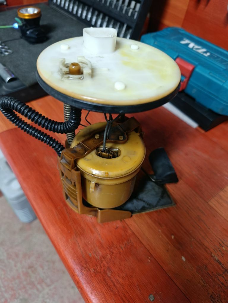 Тойота Камри бензонасос компле 800 TMT - Дянев - img 3