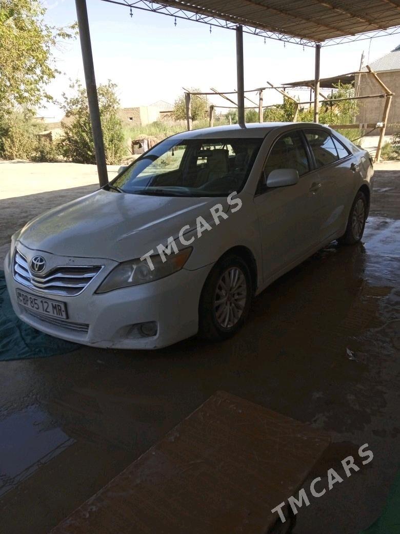 Toyota Camry 2010 - 130 000 TMT - Ёлётен - img 2