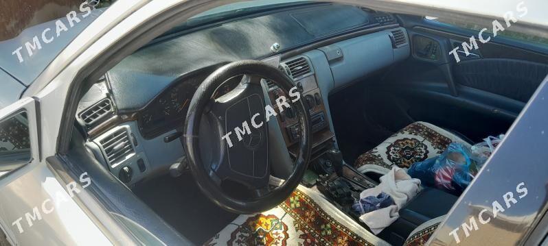Mercedes-Benz 300E 1998 - 65 000 TMT - Mary - img 3