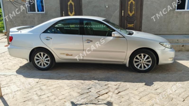 Toyota Camry 2005 - 200 000 TMT - Ёлётен - img 3