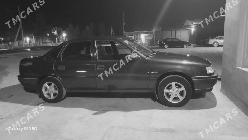 Opel Vectra 1989 - 26 000 TMT - Мары - img 5