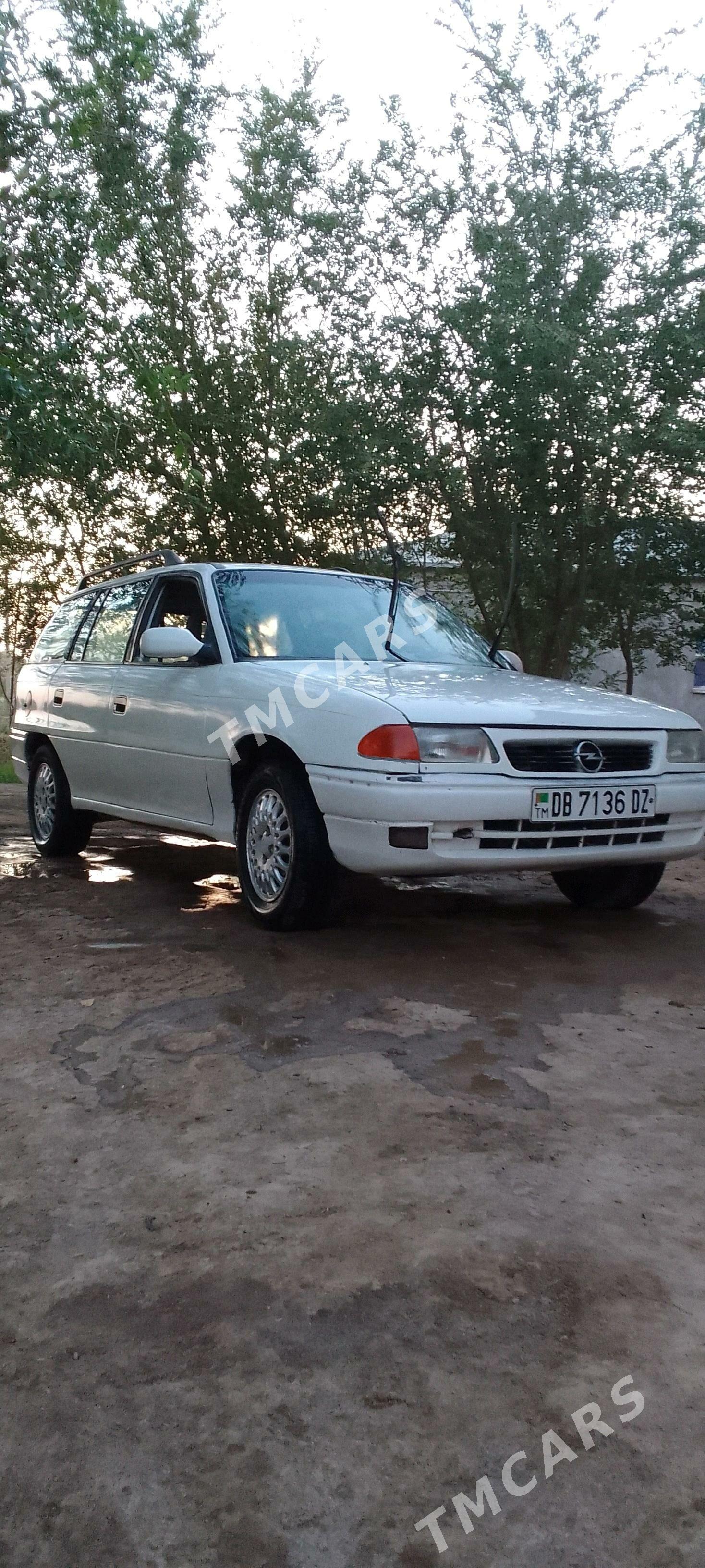 Opel Astra 1997 - 35 000 TMT - Болдумсаз - img 2