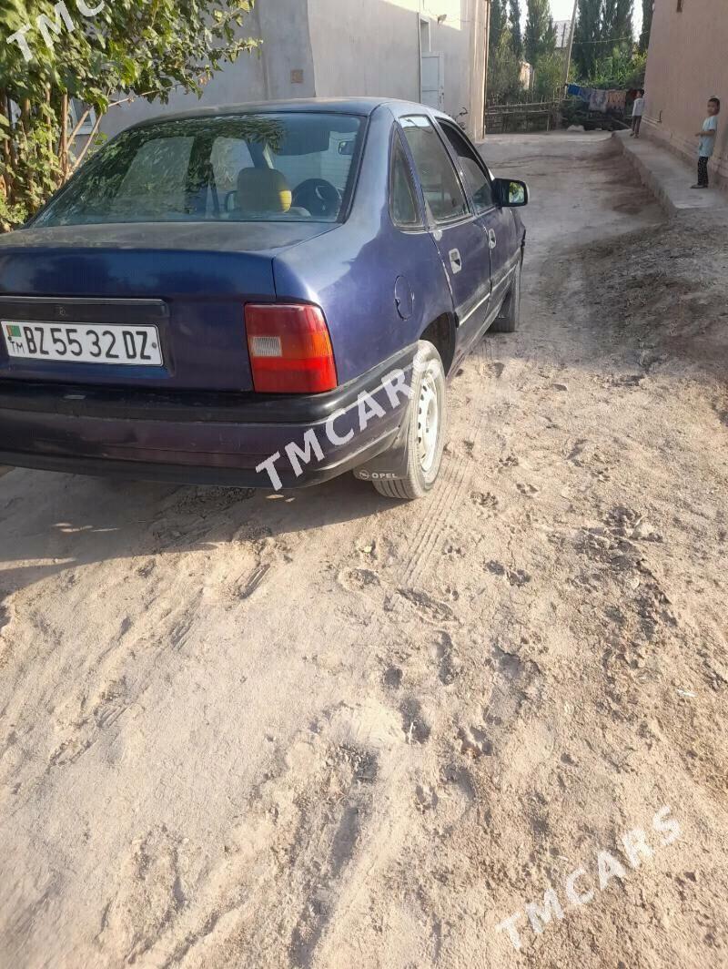 Opel Vectra 1992 - 35 000 TMT - Гурбансолтан Едже - img 7