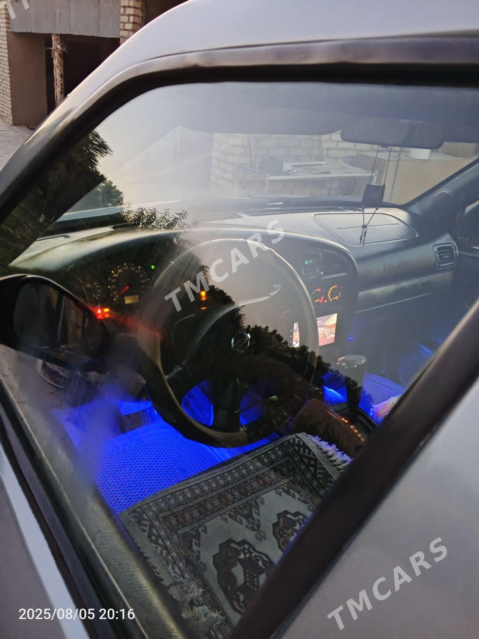 Nissan Pathfinder 2004 - 110 000 TMT - Baýramaly - img 3