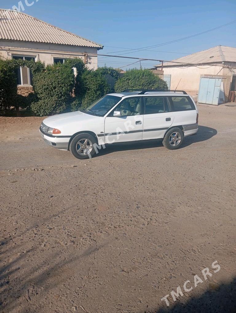 Opel Astra 1992 - 28 000 TMT - Мары - img 2