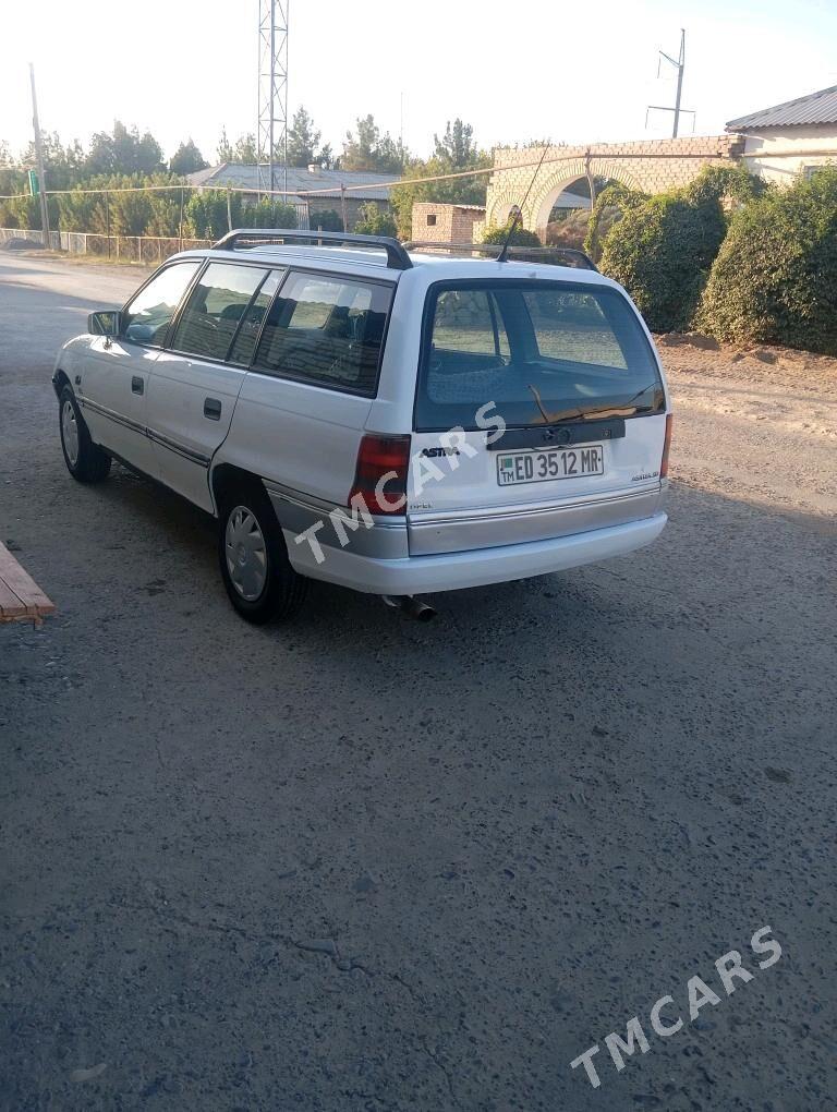 Opel Astra 1992 - 28 000 TMT - Мары - img 3