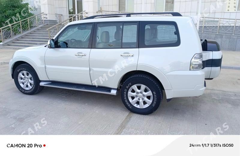 Mitsubishi Pajero 2015 - 335 000 TMT - Aşgabat - img 4