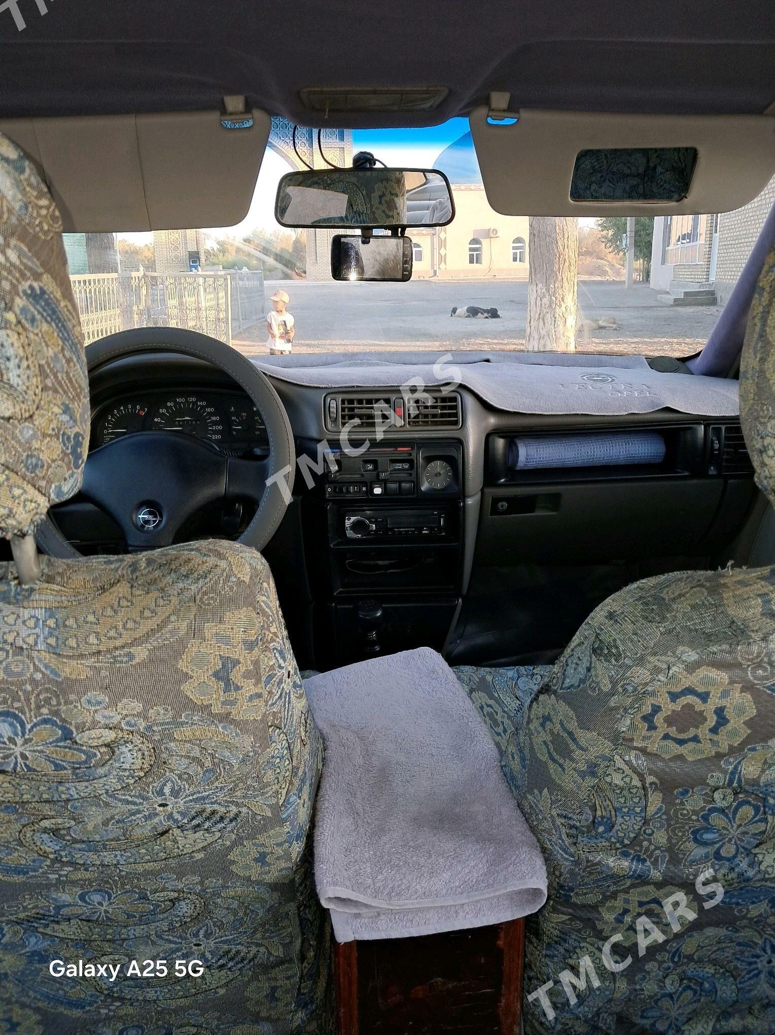 Opel Vectra 1992 - 40 000 TMT - Мургап - img 5