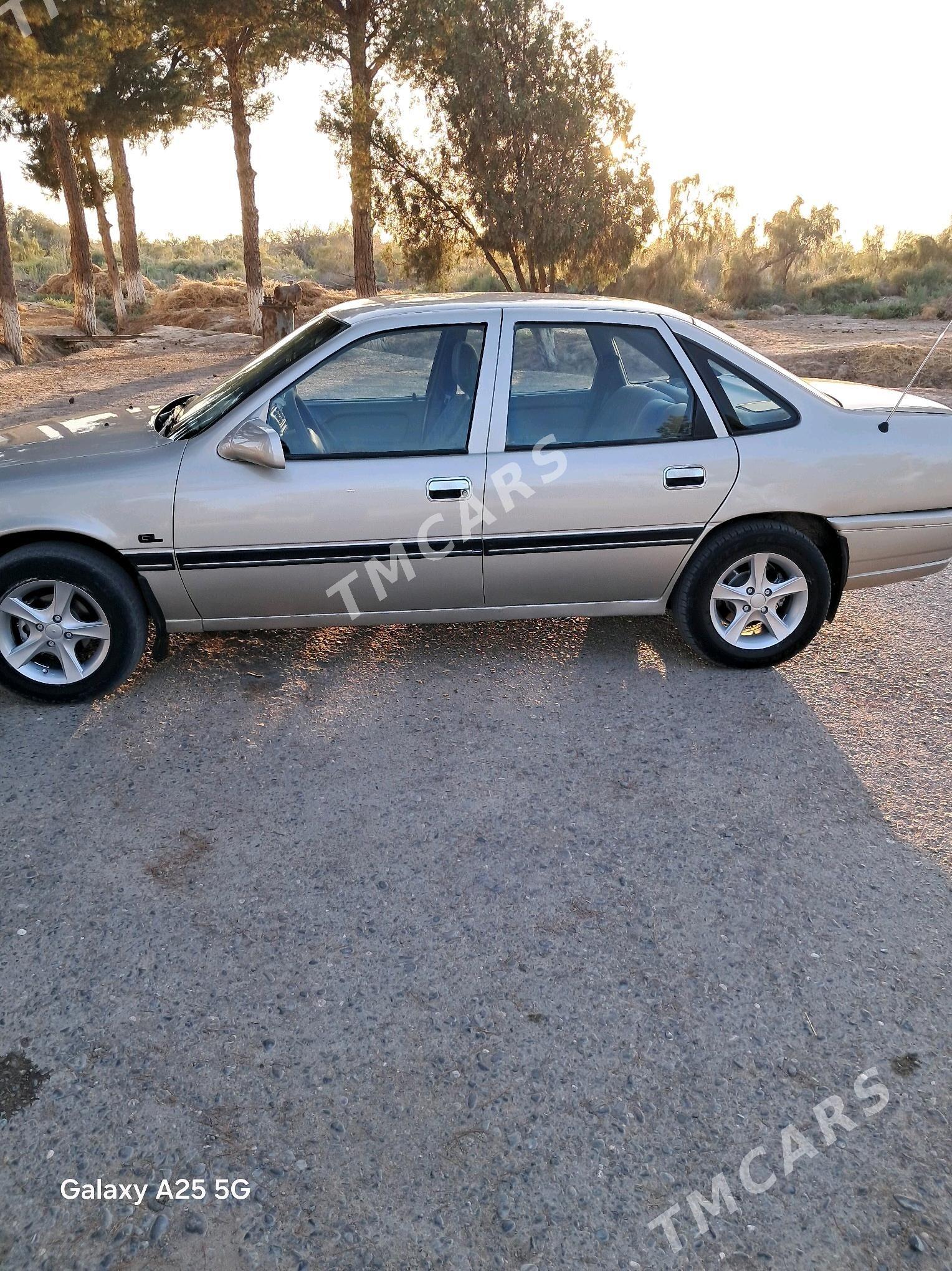 Opel Vectra 1992 - 40 000 TMT - Мургап - img 7