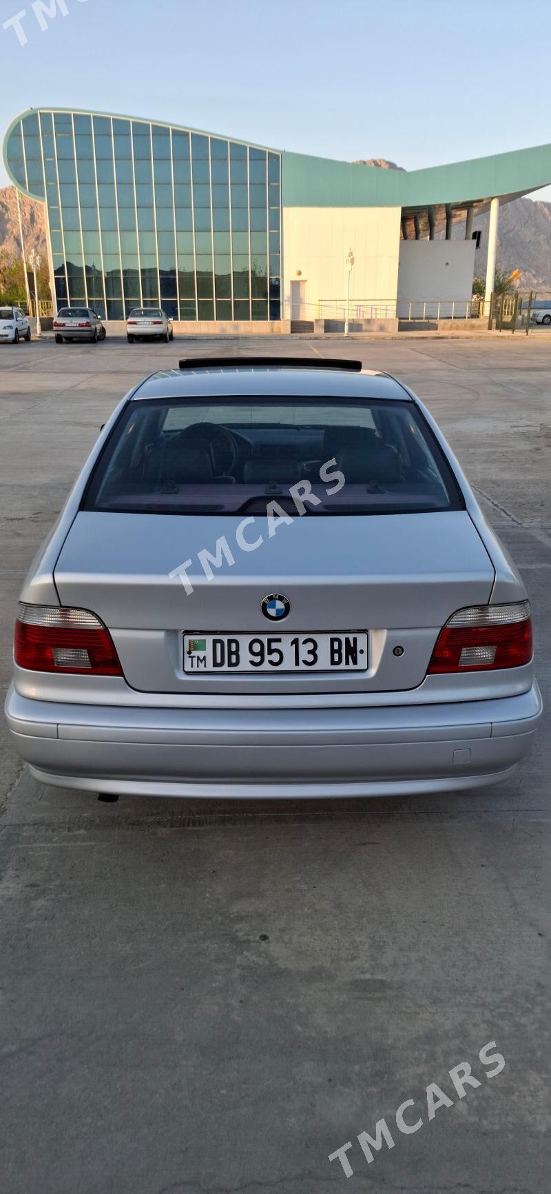 BMW E39 2003 - 140 000 TMT - Türkmenbaşy - img 6