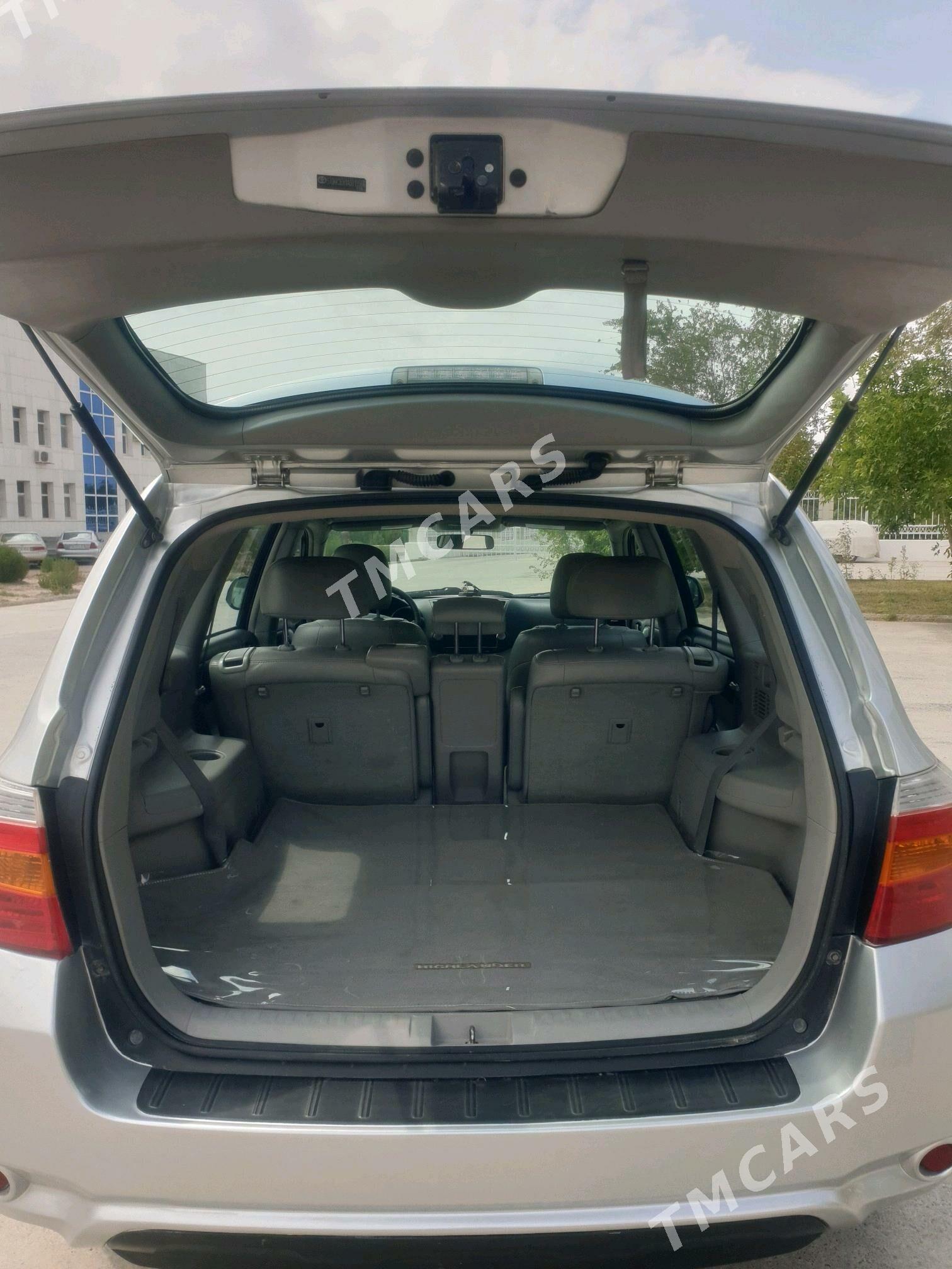 Toyota Highlander 2010 - 300 000 TMT - Дашогуз - img 8