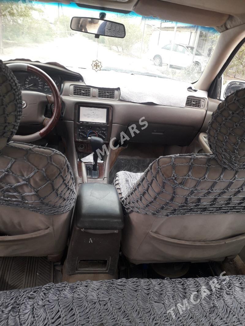 Toyota Camry 2000 - 112 000 TMT - Болдумсаз - img 3