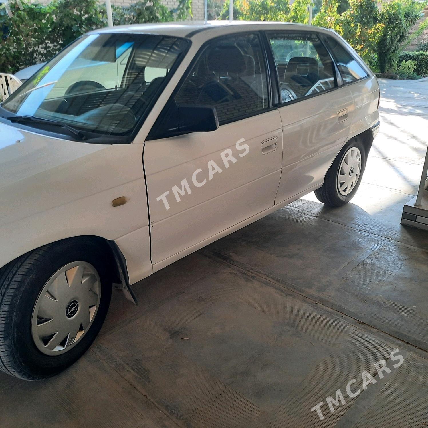 Opel Astra 1993 - 36 000 TMT - Мары - img 8