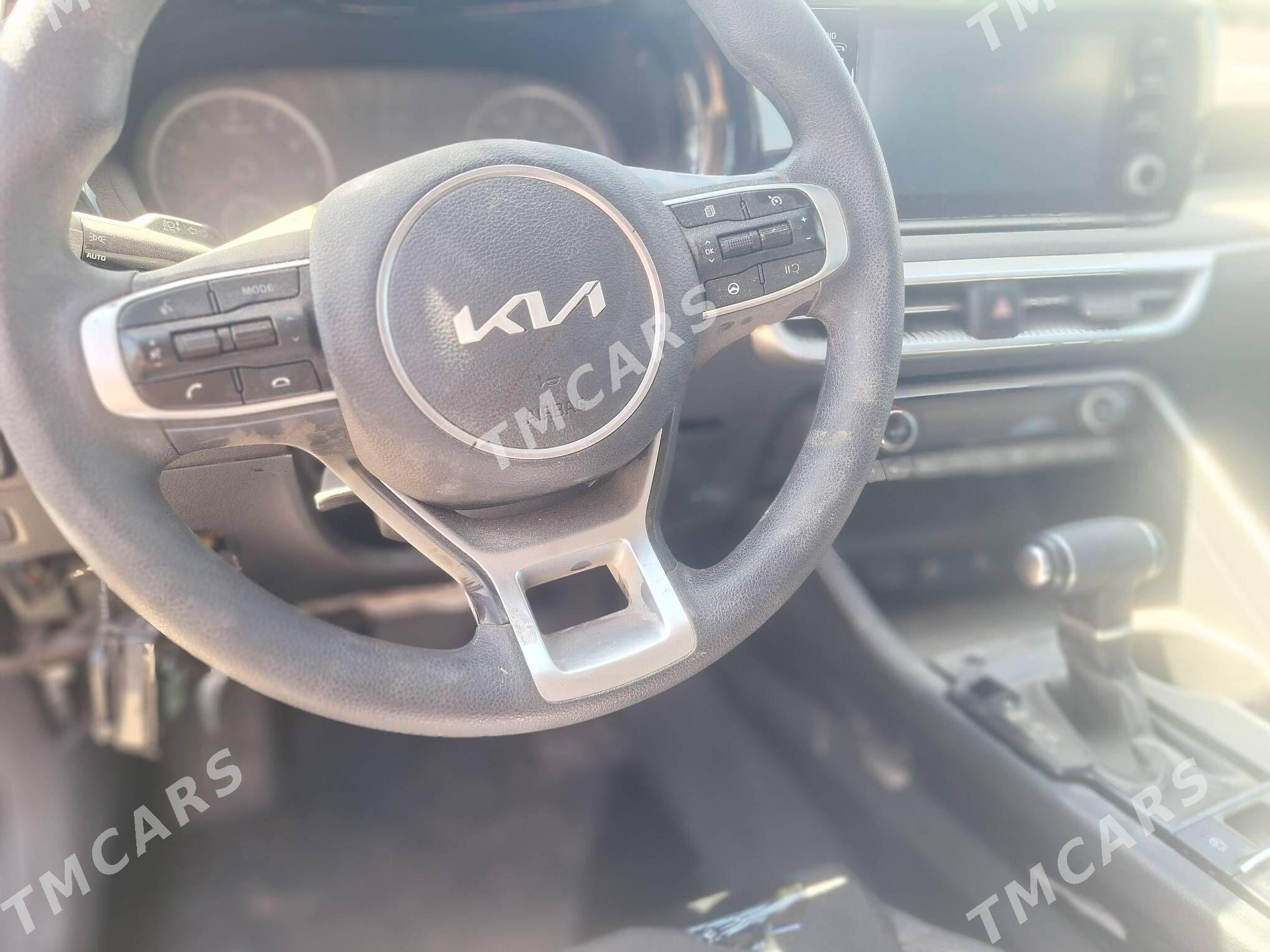 Kia K5 2021 - 200 000 TMT - Mary - img 1