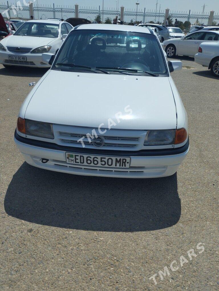 Opel Astra 1995 - 42 000 TMT - Сакарчага - img 2