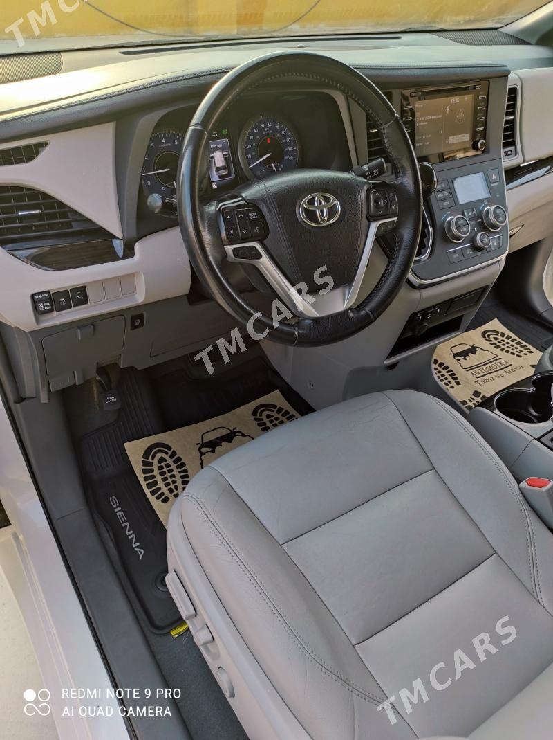 Toyota Sienna 2019 - 430 000 TMT - Мир 2 - img 9
