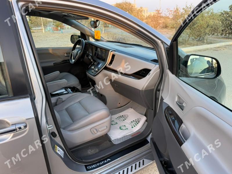Toyota Sienna 2018 - 450 000 TMT - Balkanabat - img 10