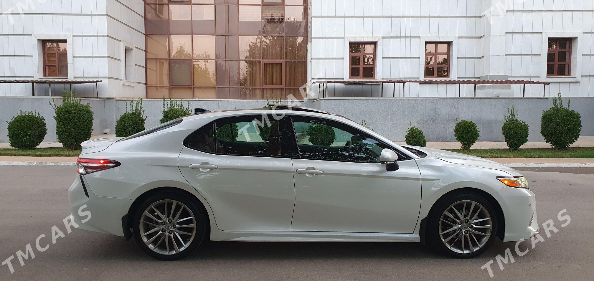 Toyota Camry 2018 - 440 000 TMT - Aşgabat - img 8