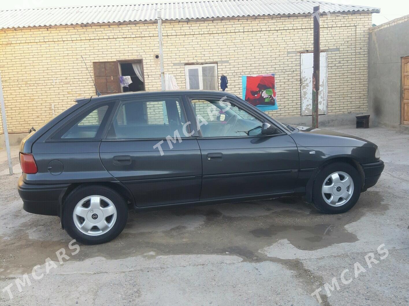 Opel Astra 1997 - 45 000 TMT - Шатлык - img 7