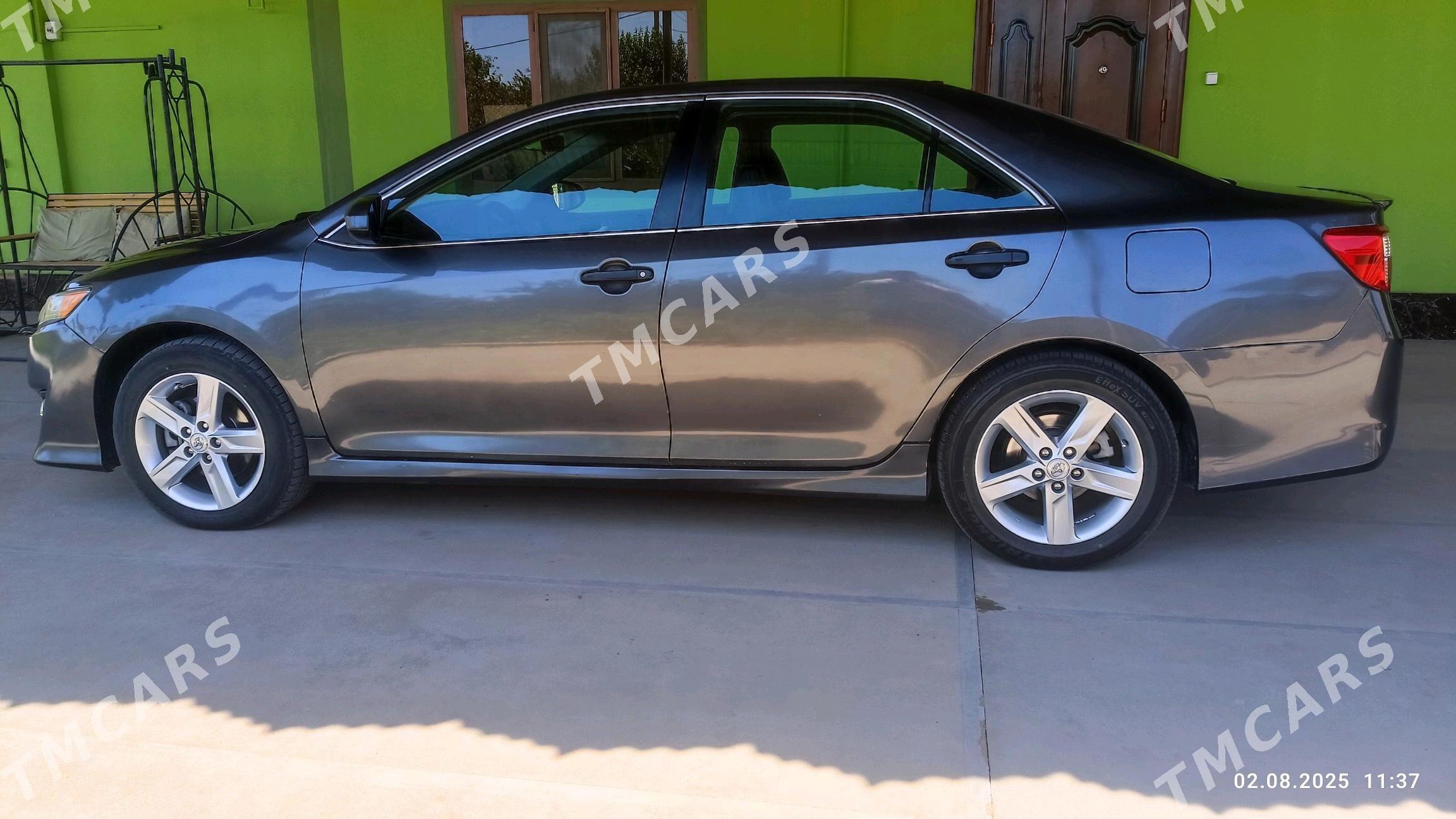 Toyota Camry 2012 - 210 000 TMT - Şatlyk - img 3