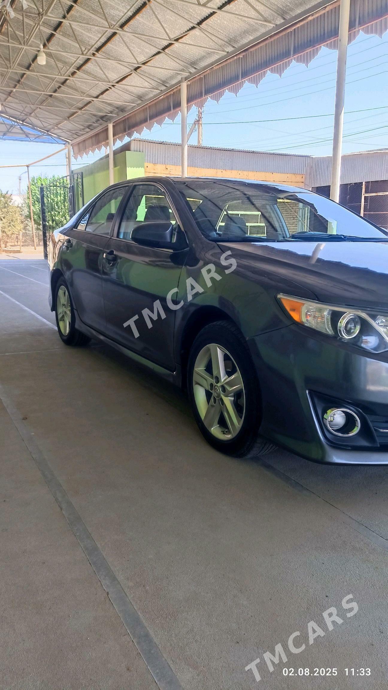 Toyota Camry 2012 - 210 000 TMT - Şatlyk - img 7