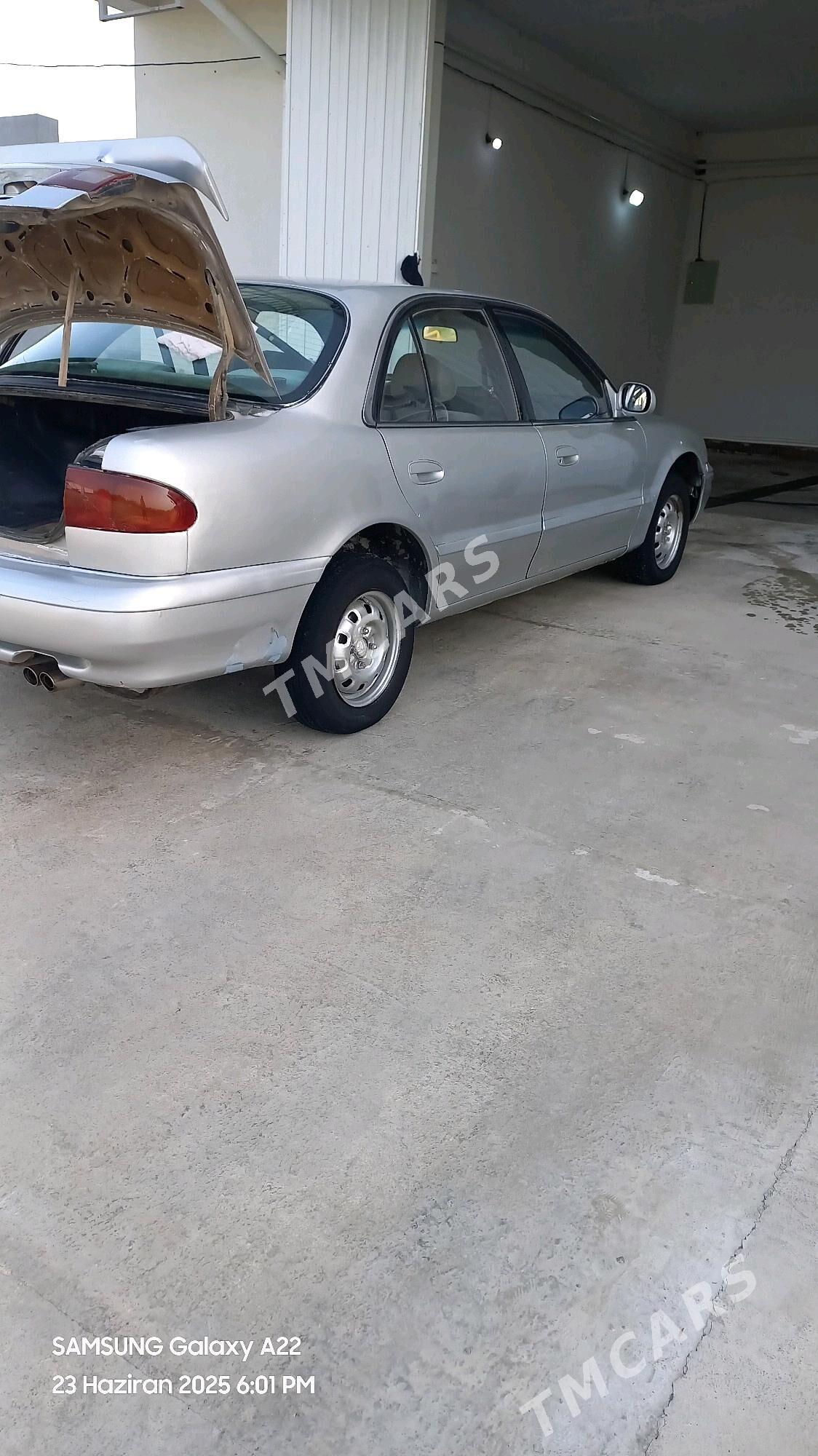 Hyundai Elantra 1995 - 25 000 TMT - Мары - img 2