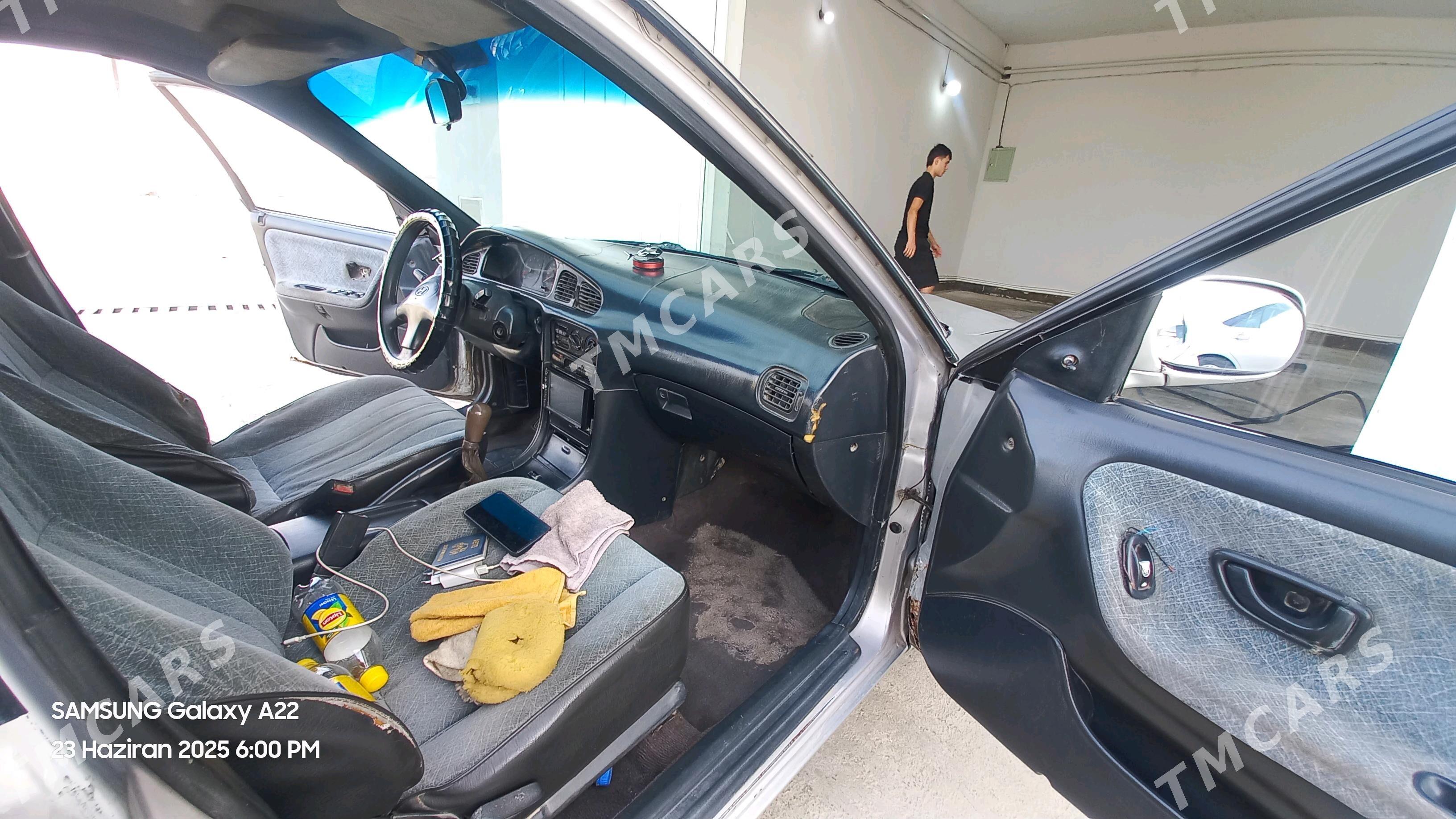 Hyundai Elantra 1995 - 25 000 TMT - Мары - img 5