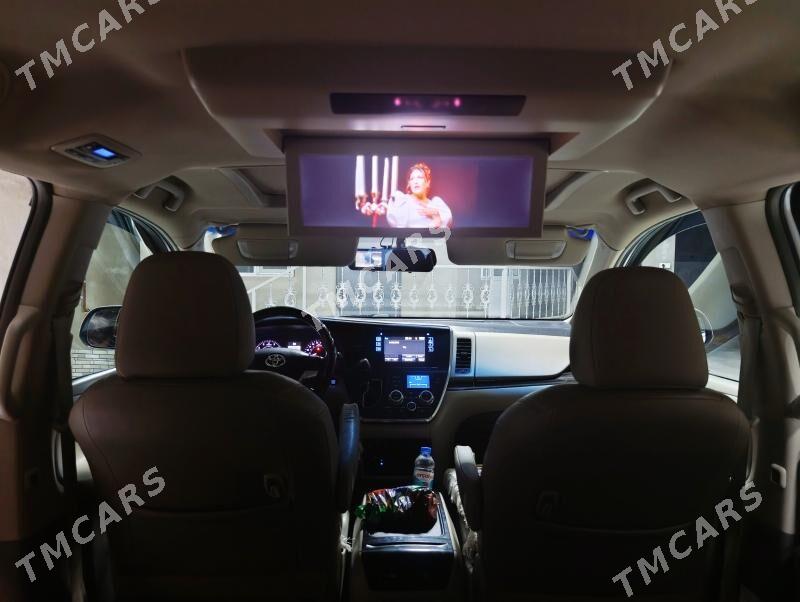 Toyota Sienna 2016 - 420 000 TMT - Балканабат - img 9