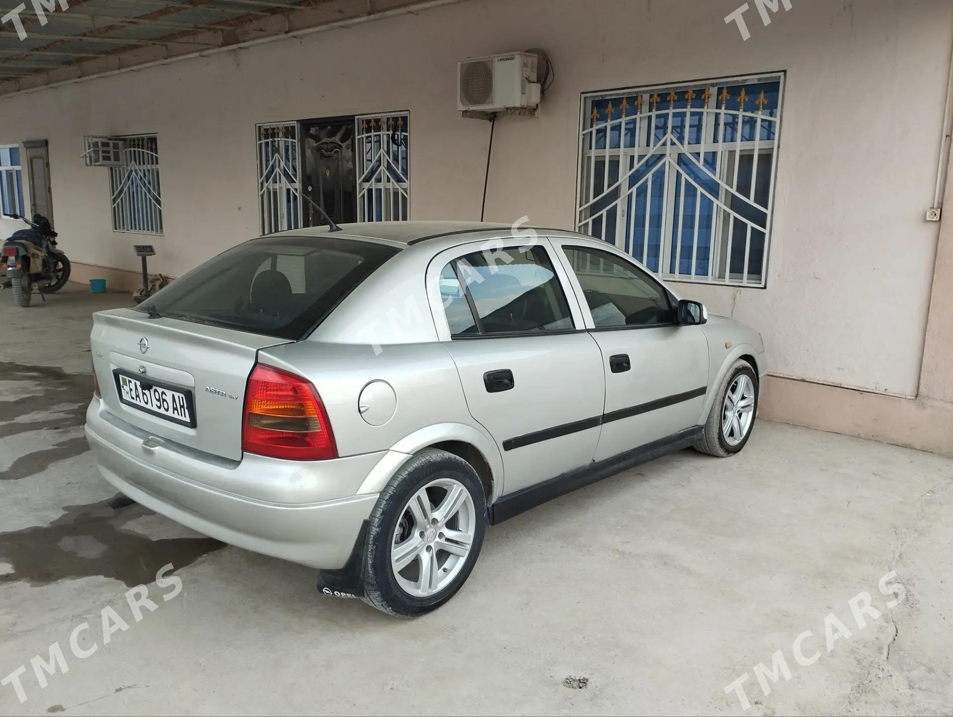 Opel Astra 2001 - 69 000 TMT - Bäherden - img 4