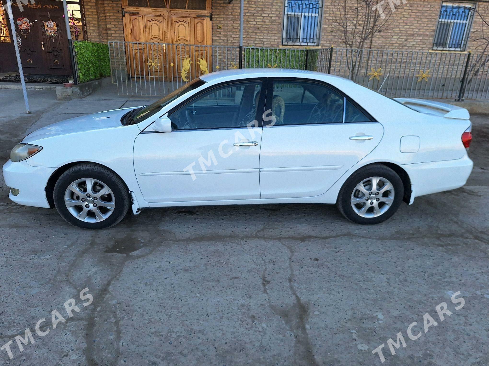Toyota Camry 2002 - 140 000 TMT - Дашогуз - img 3