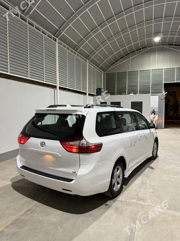 Toyota Sienna 2020 - 490 000 TMT - Ашхабад - img 2