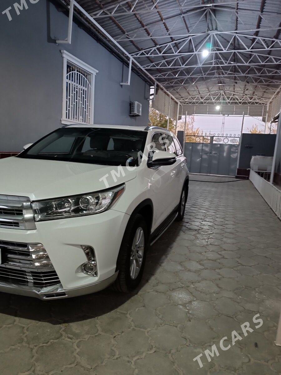 Toyota Highlander 2019 - 460 000 TMT - Теджен - img 3