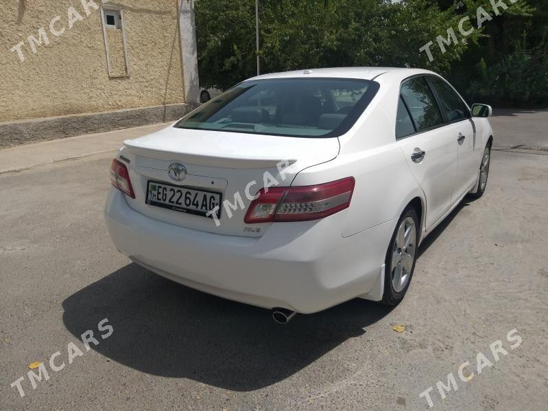 Toyota Camry 2011 - 180 000 TMT - Ким район - img 3