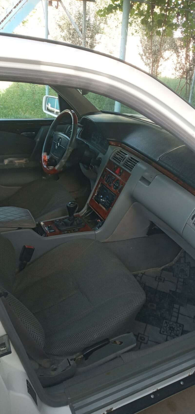 Mercedes-Benz E280 1999 - 56 000 TMT - Теджен - img 7